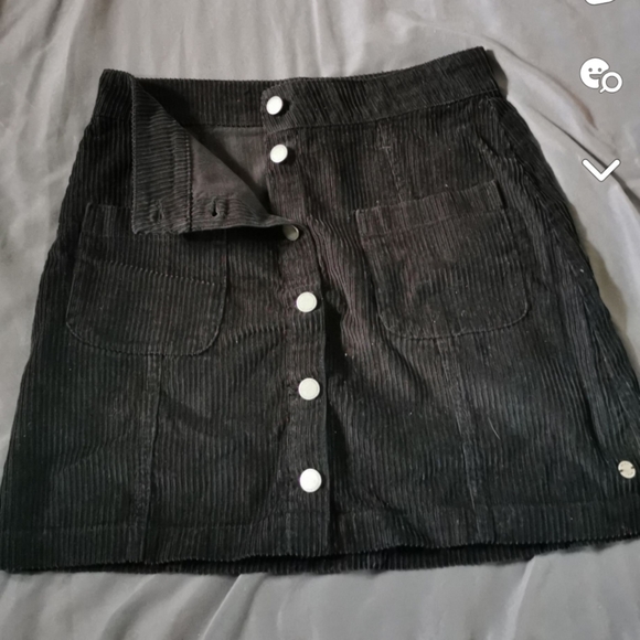 skirt - Picture 1 of 2